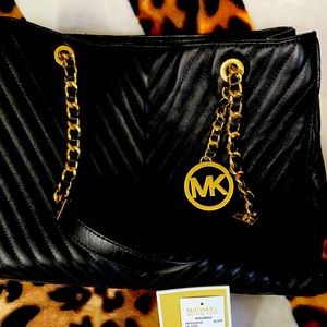 Micheal Kors LG Black Quilted Tote